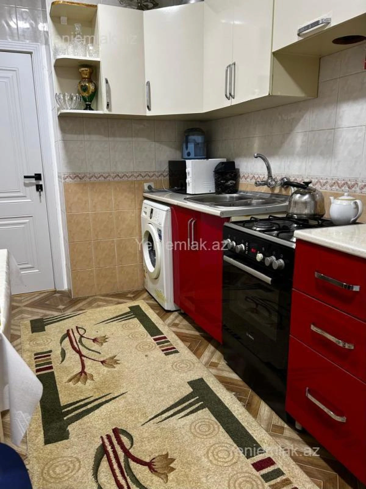 Satılır 3 otaqlı köhnə tikili 70 m²