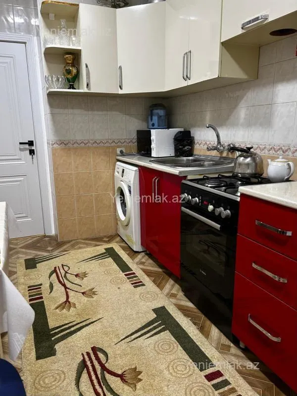 Satılır 3 otaqlı köhnə tikili 70 m²