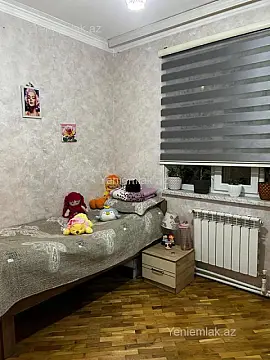 Satılır 3 otaqlı köhnə tikili 70 m²