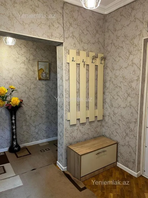 Satılır 3 otaqlı köhnə tikili 70 m²