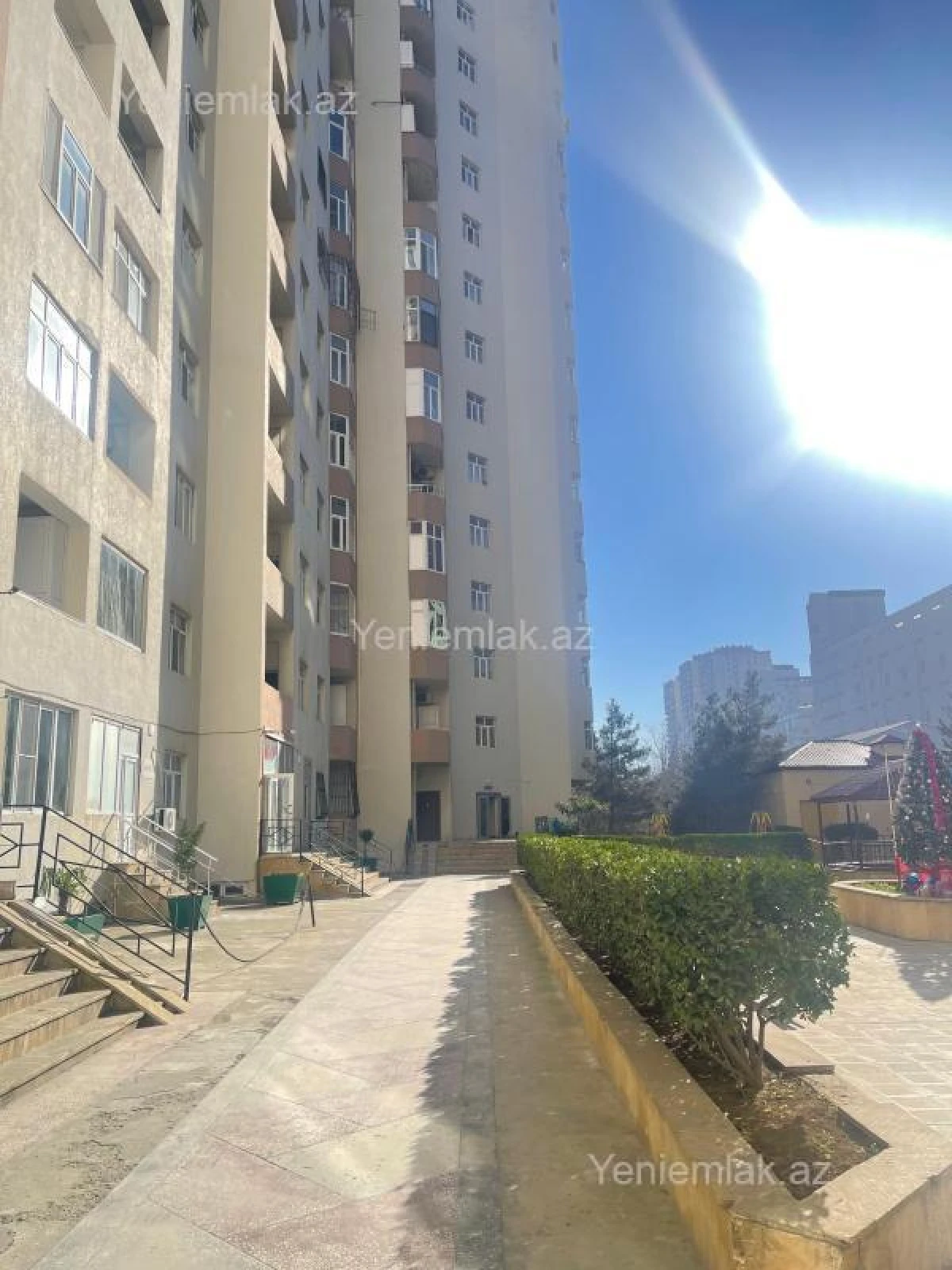 Satılır 2 otaqlı yeni tikili 72 m²