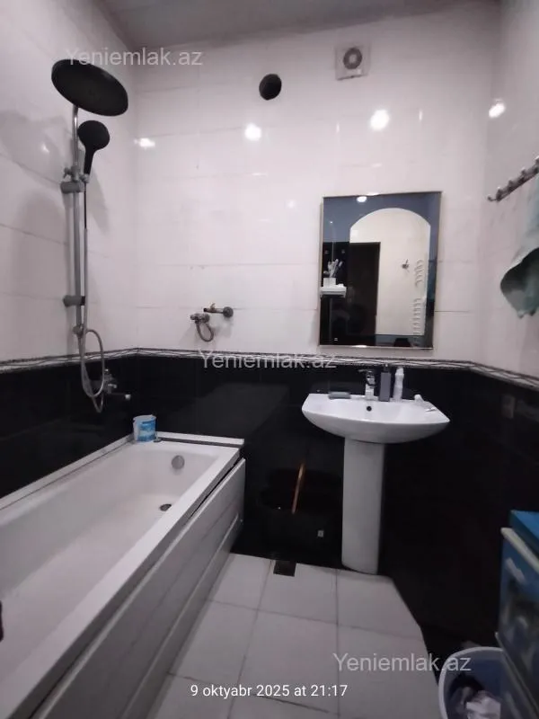 Satılır 2 otaqlı köhnə tikili 78 m²