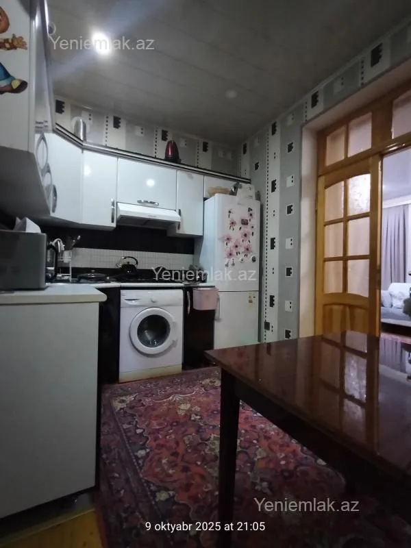 Satılır 2 otaqlı köhnə tikili 78 m²