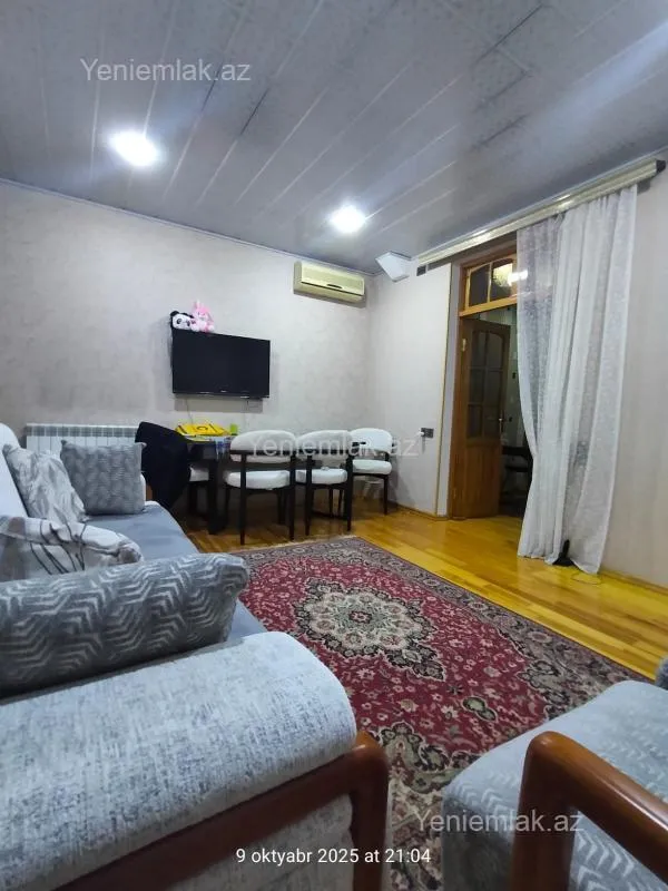 Satılır 2 otaqlı köhnə tikili 78 m²