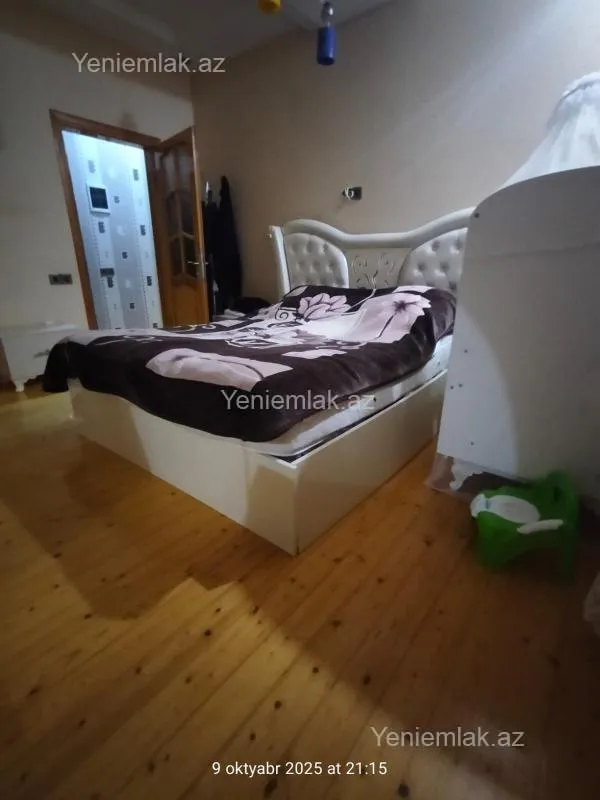 Satılır 2 otaqlı köhnə tikili 78 m²