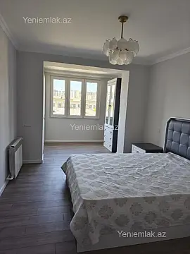 Satılır 3 otaqlı köhnə tikili 80 m²