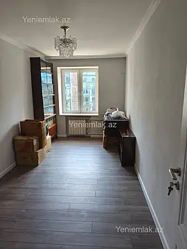 Satılır 3 otaqlı köhnə tikili 80 m²