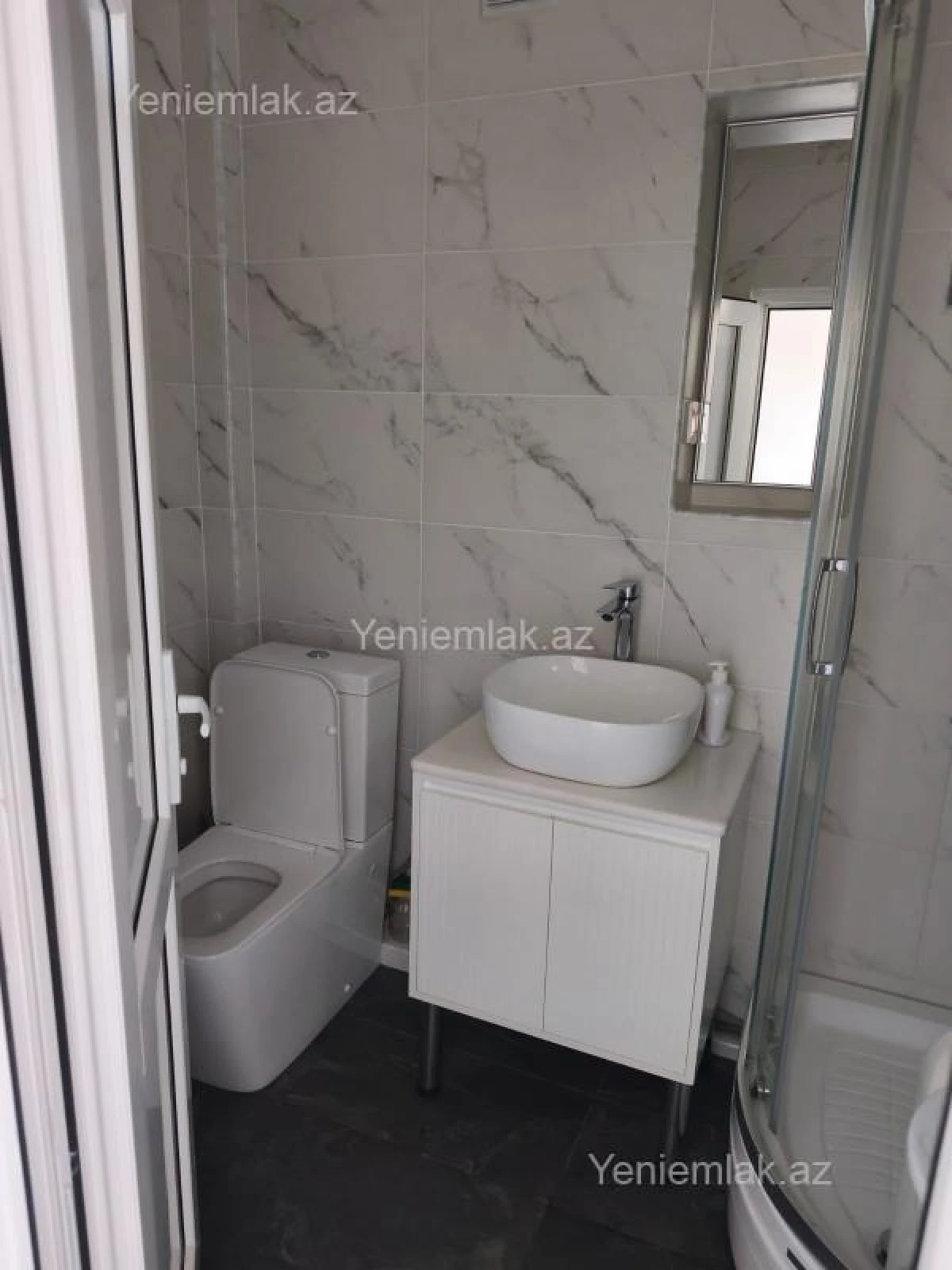 Satılır 3 otaqlı köhnə tikili 80 m²