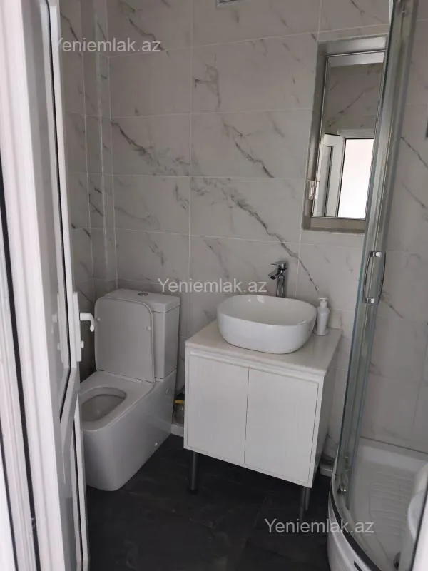 Satılır 3 otaqlı köhnə tikili 80 m²