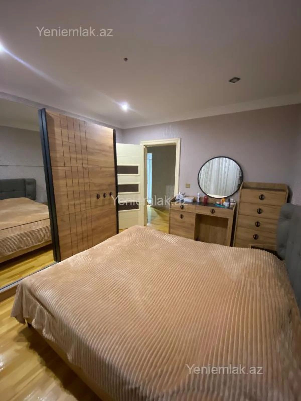 Satılır 3 otaqlı köhnə tikili 80 m²