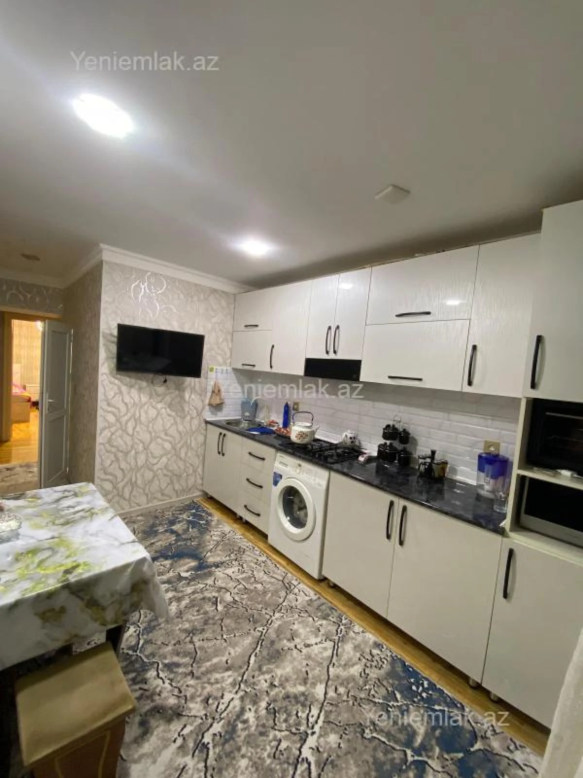 Satılır 3 otaqlı köhnə tikili 80 m²