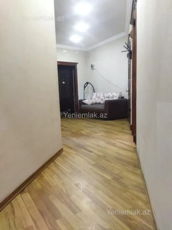 Satılır 3 otaqlı yeni tikili 120 m²