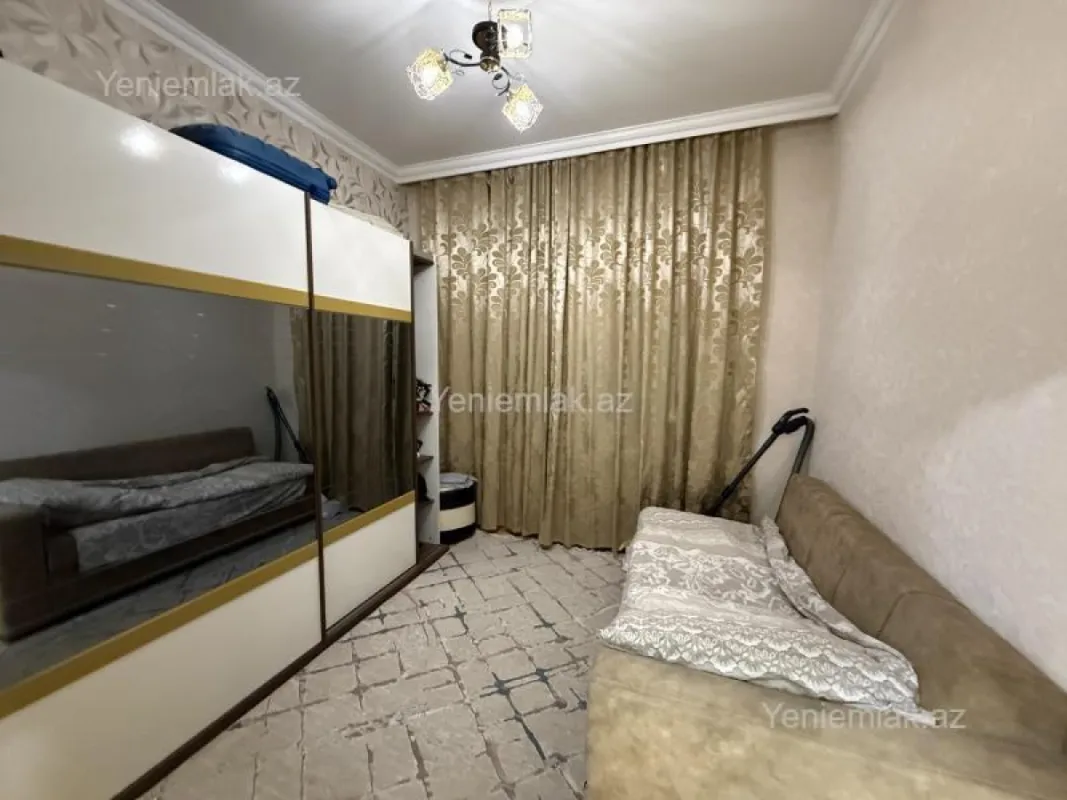 Satılır 4 otaqlı həyət evi 100 m²