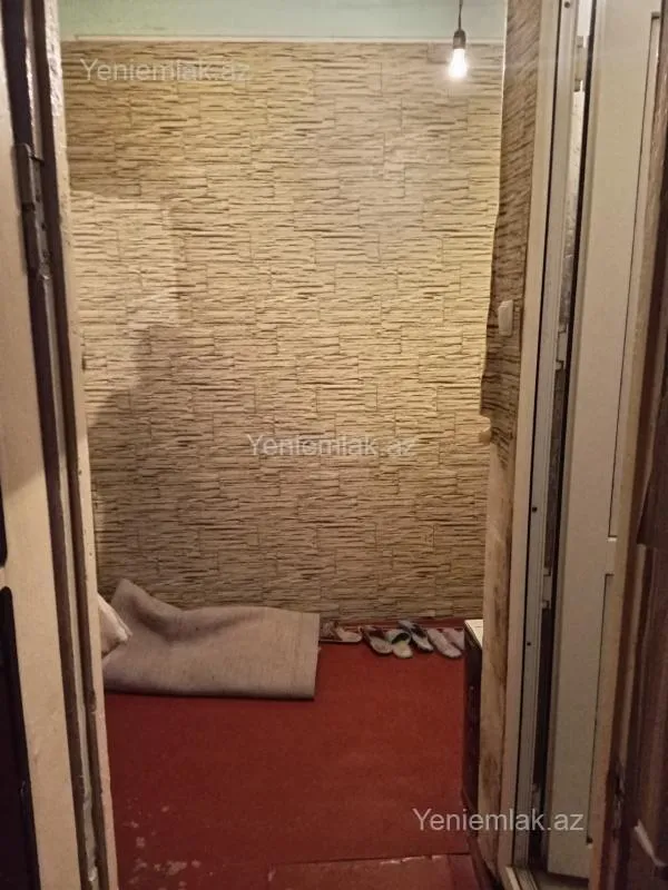 Satılır 1 otaqlı köhnə tikili 36 m²