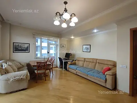 Satılır 3 otaqlı yeni tikili 120 m²