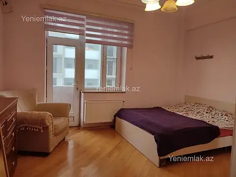 Satılır 3 otaqlı yeni tikili 120 m²