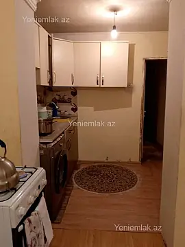 Satılır 2 otaqlı köhnə tikili 85 m²