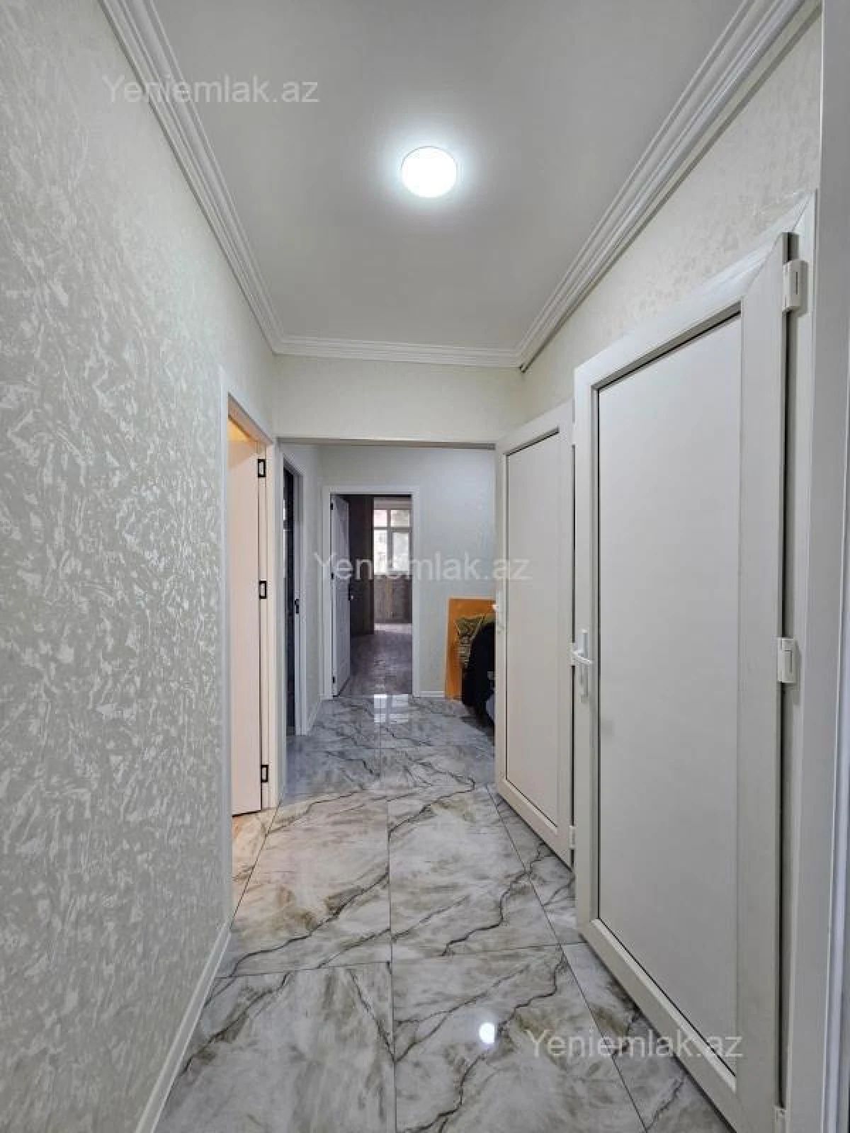 Satılır 3 otaqlı köhnə tikili 75 m²