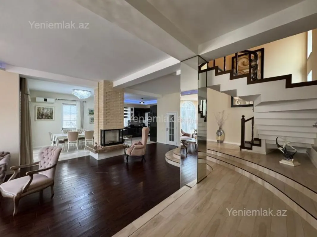 Satılır 5 otaqlı həyət evi 450 m²