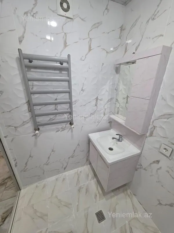 Satılır 3 otaqlı köhnə tikili 80 m²