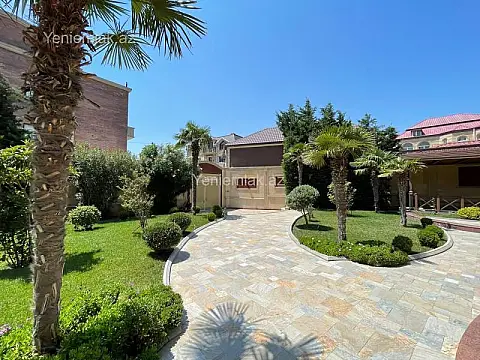 Satılır 6 otaqlı həyət evi 1000 m²