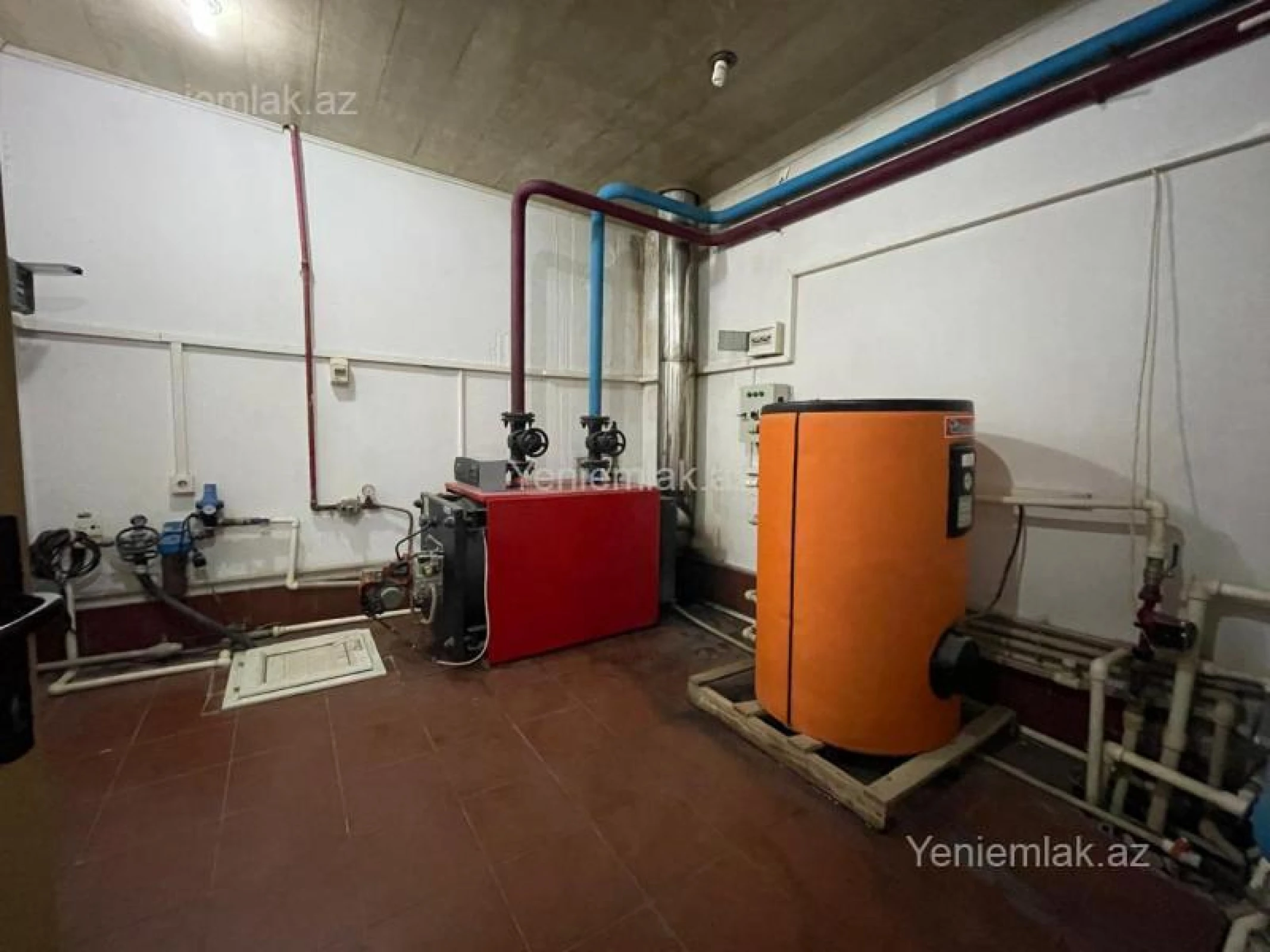 Satılır 6 otaqlı həyət evi 1000 m²