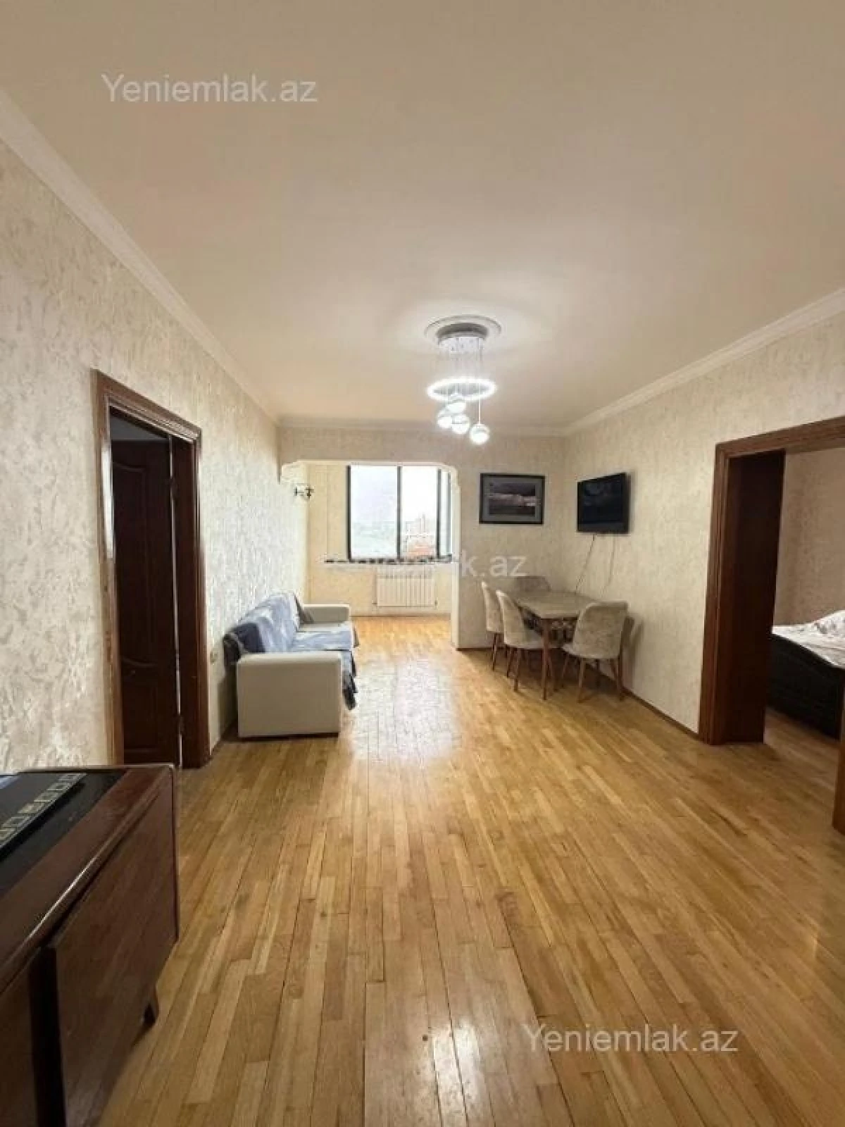 Satılır 3 otaqlı köhnə tikili 90 m²
