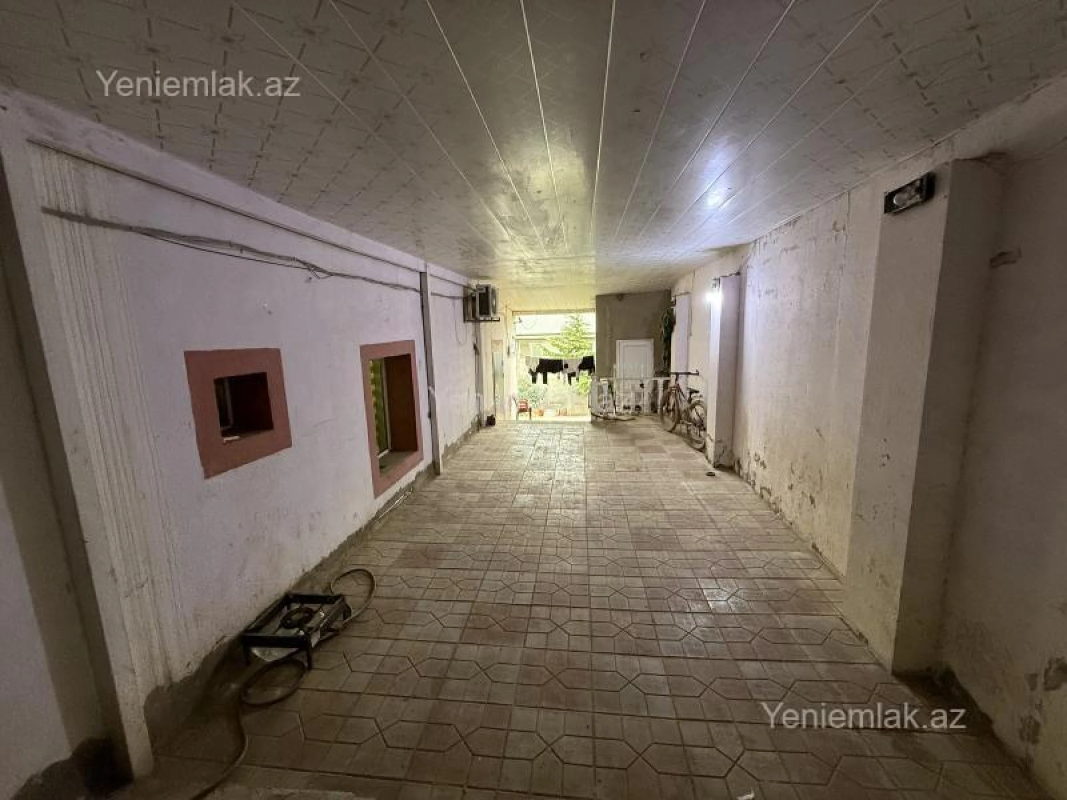 Satılır 7 otaqlı həyət evi 180 m²