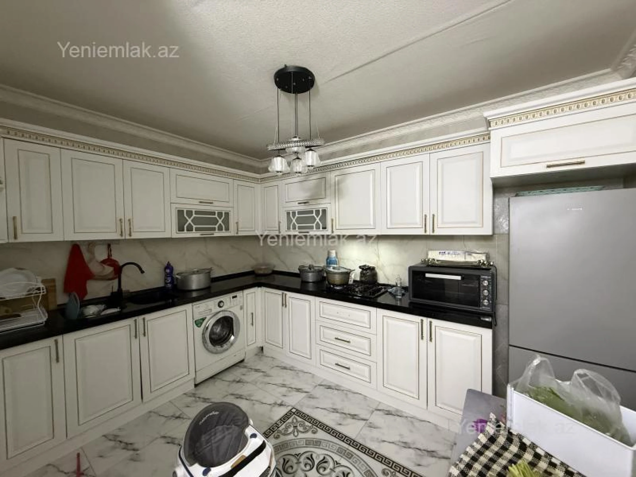 Satılır 7 otaqlı həyət evi 180 m²