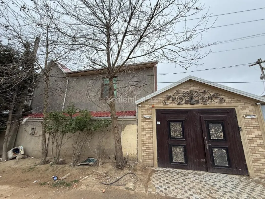 Satılır 7 otaqlı həyət evi 180 m²