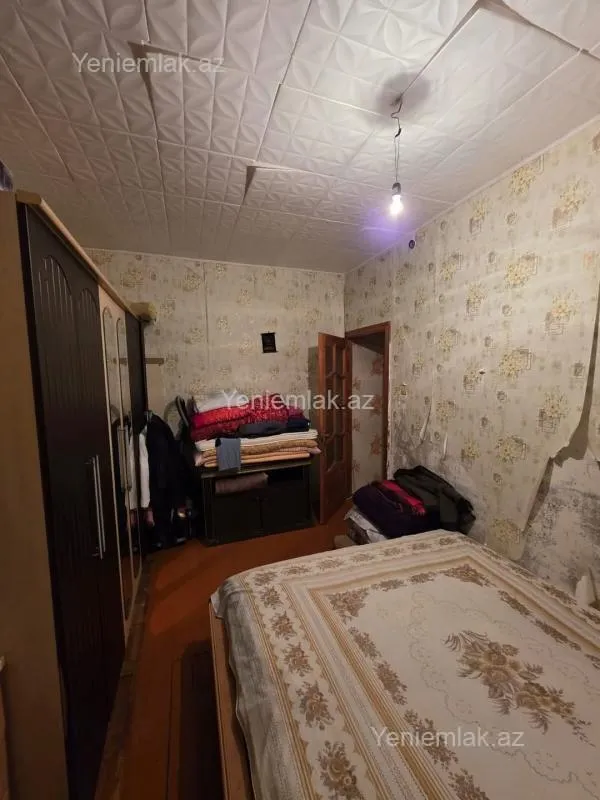 Satılır 3 otaqlı köhnə tikili 72 m²