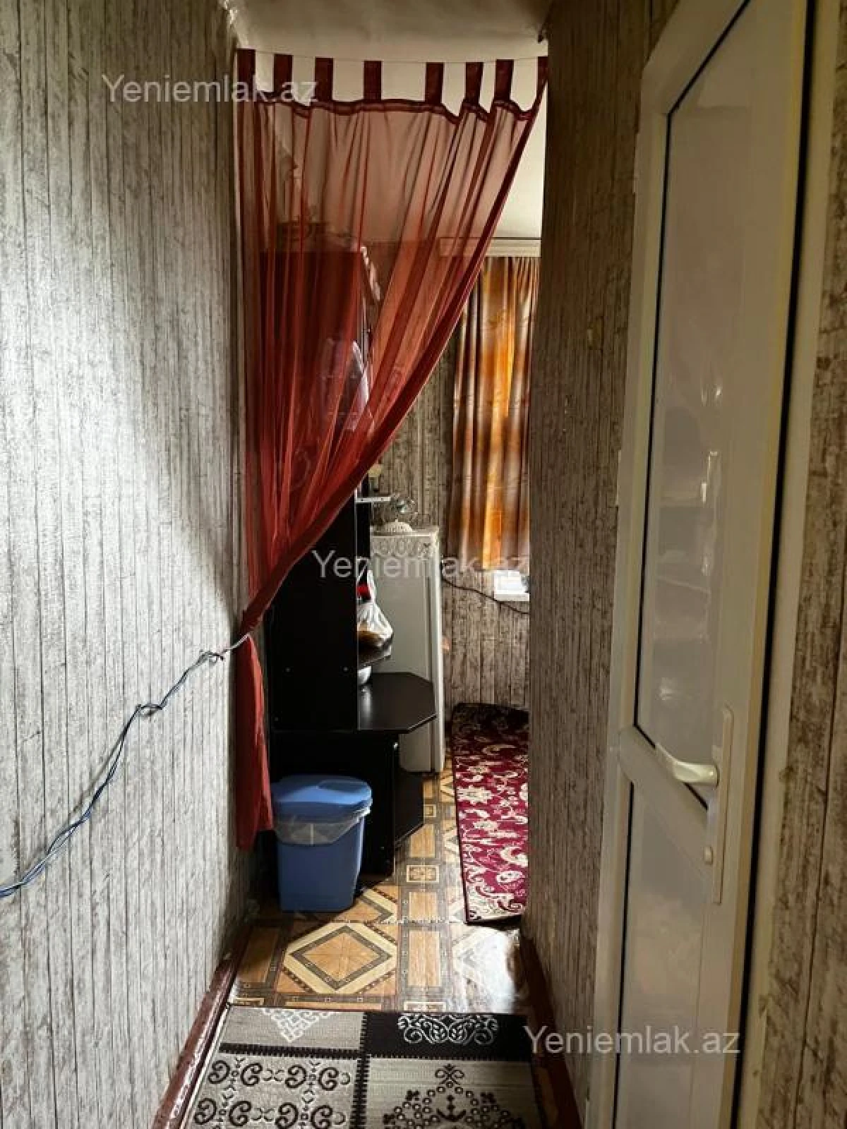 Satılır 1 otaqlı köhnə tikili 33 m²