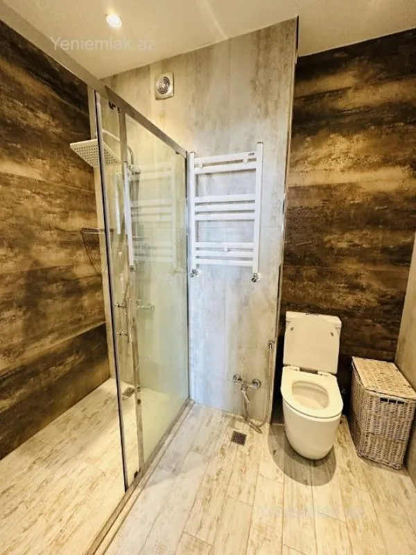 Satılır 5 otaqlı yeni tikili 210 m²