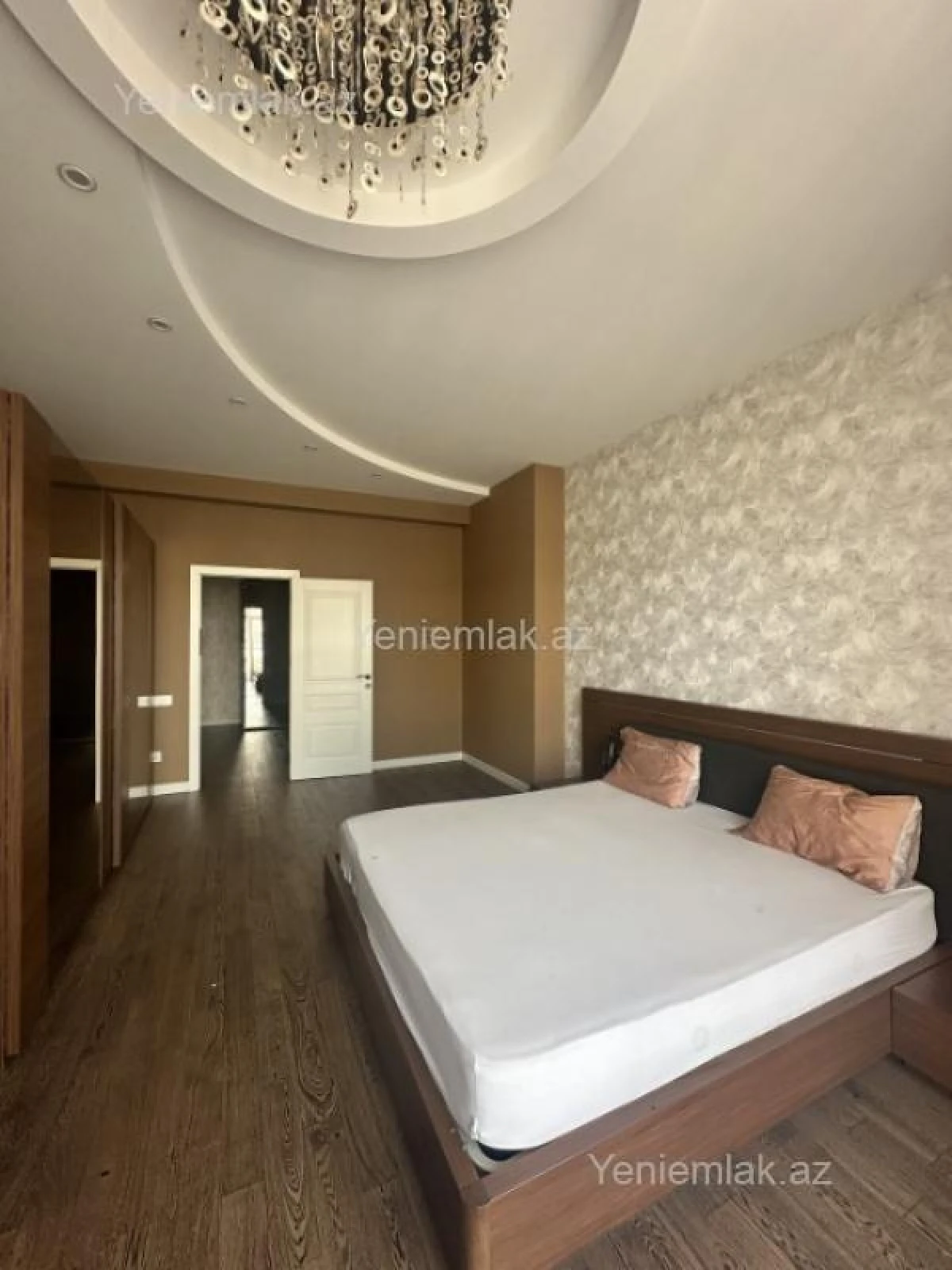 Satılır 5 otaqlı yeni tikili 210 m²