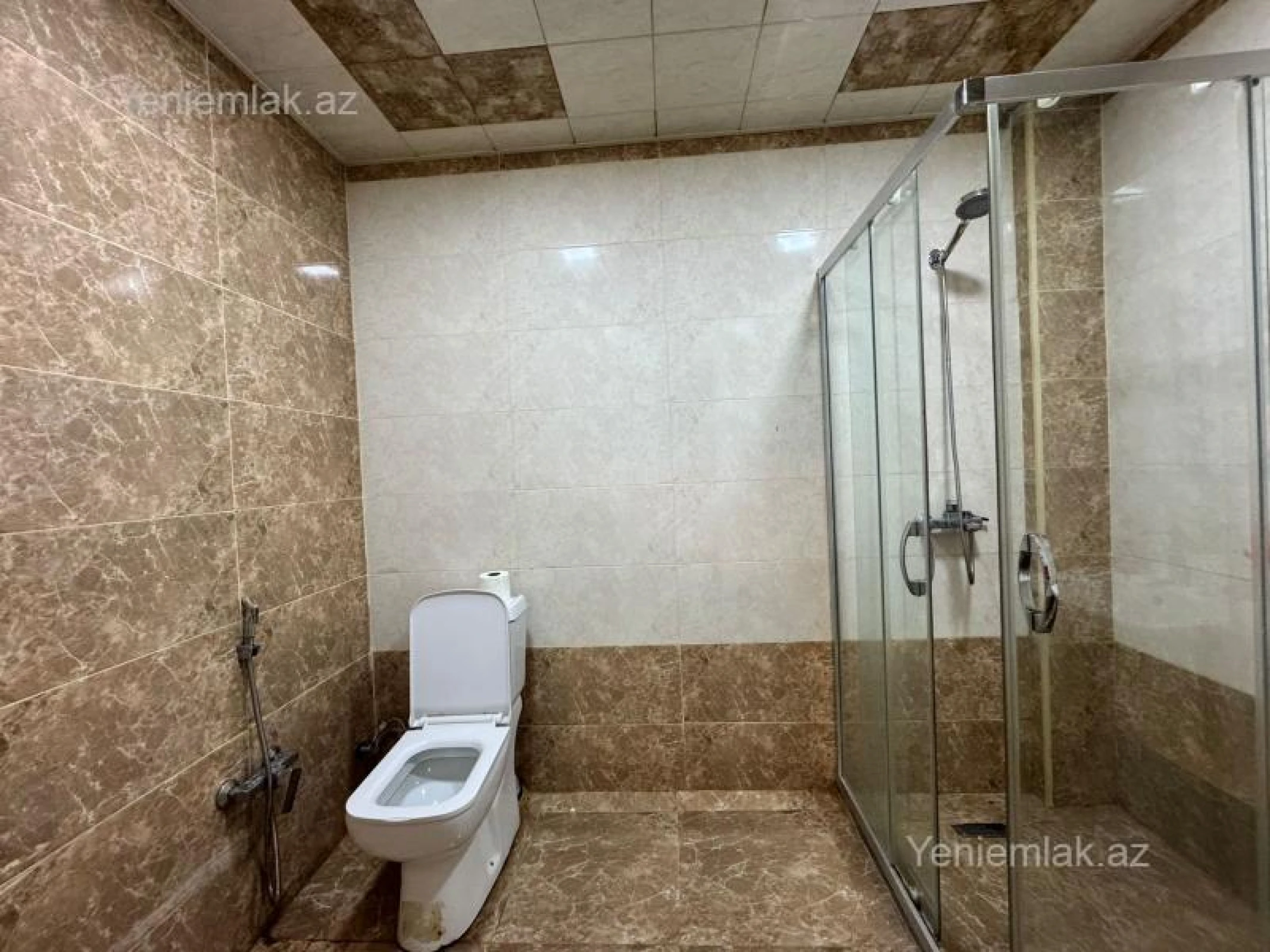 Satılır 3 otaqlı yeni tikili 75 m²