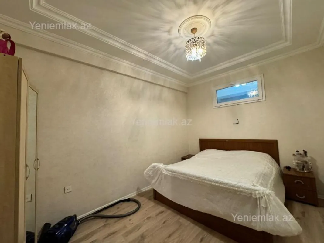 Satılır 3 otaqlı yeni tikili 75 m²