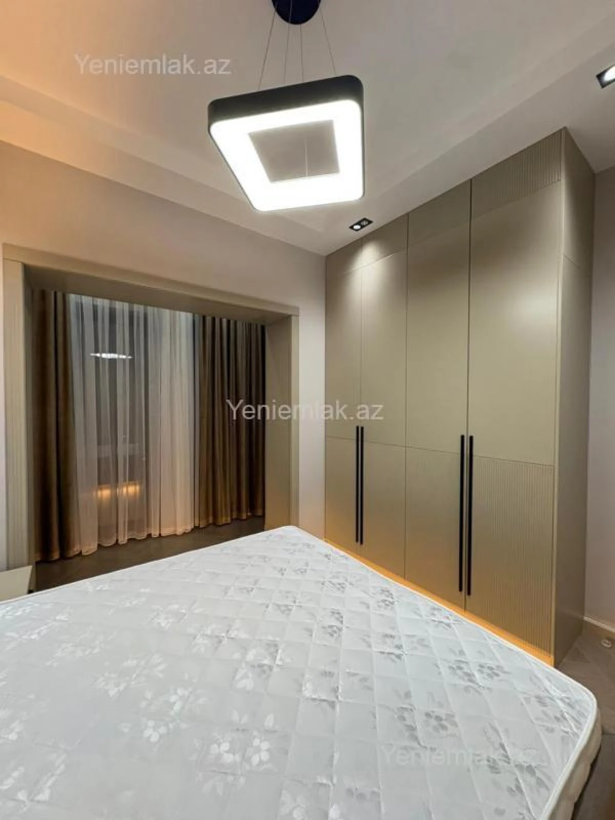 Satılır 2 otaqlı yeni tikili 69 m²