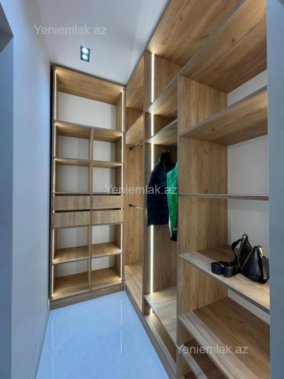 Satılır 2 otaqlı yeni tikili 69 m²