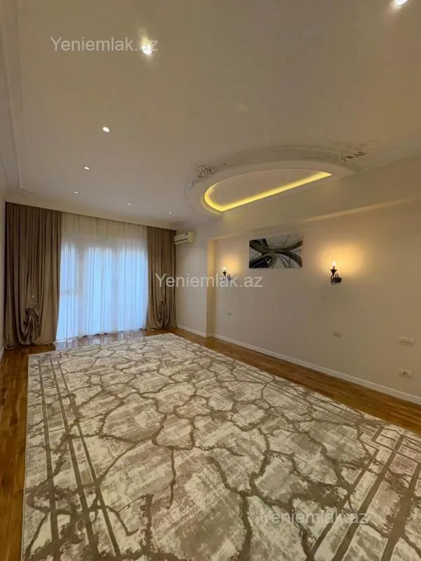 Satılır 4 otaqlı yeni tikili 220 m²