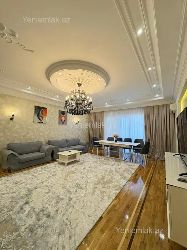 Satılır 4 otaqlı yeni tikili 220 m²