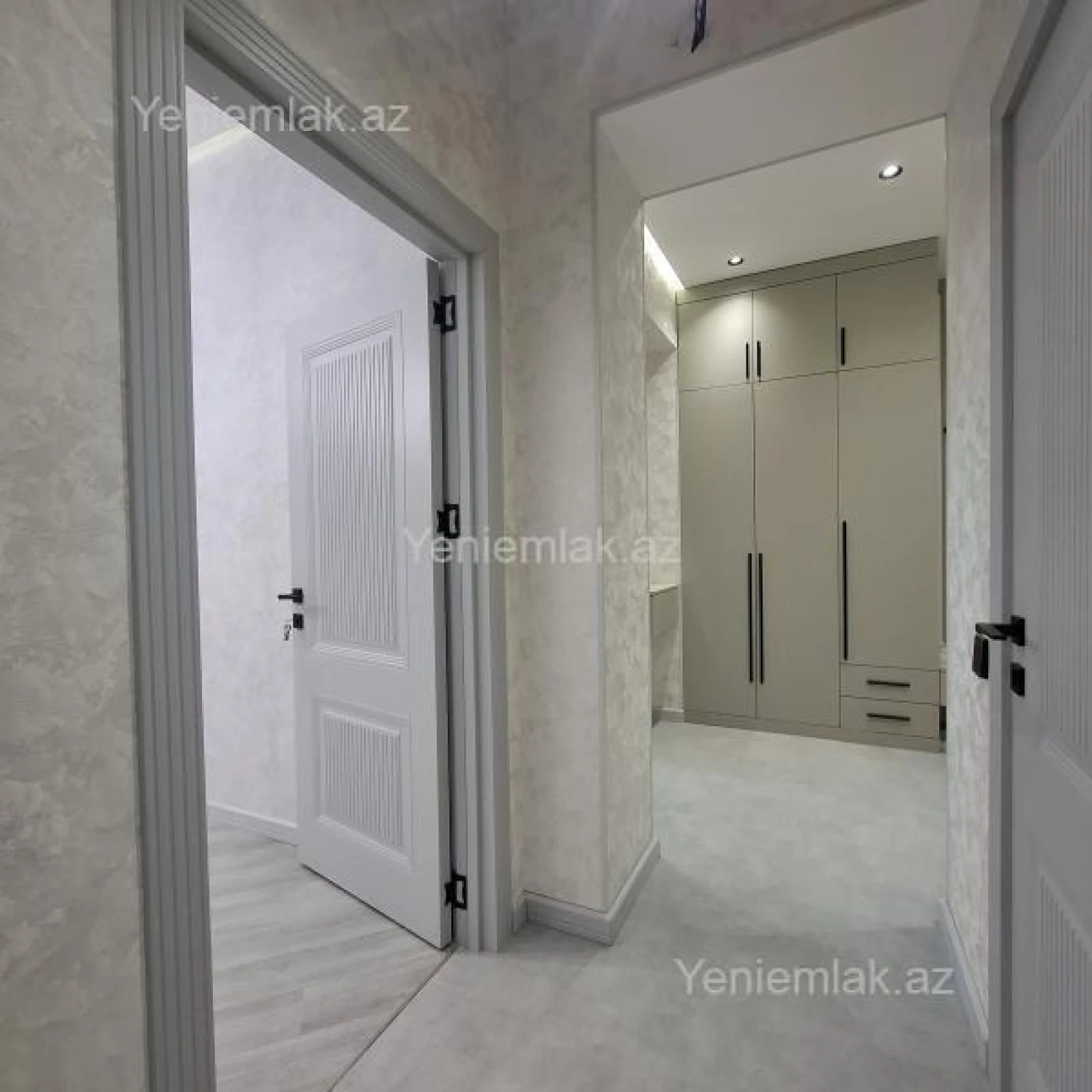 Satılır 2 otaqlı yeni tikili 64 m²