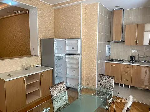 Satılır 3 otaqlı yeni tikili 105 m²