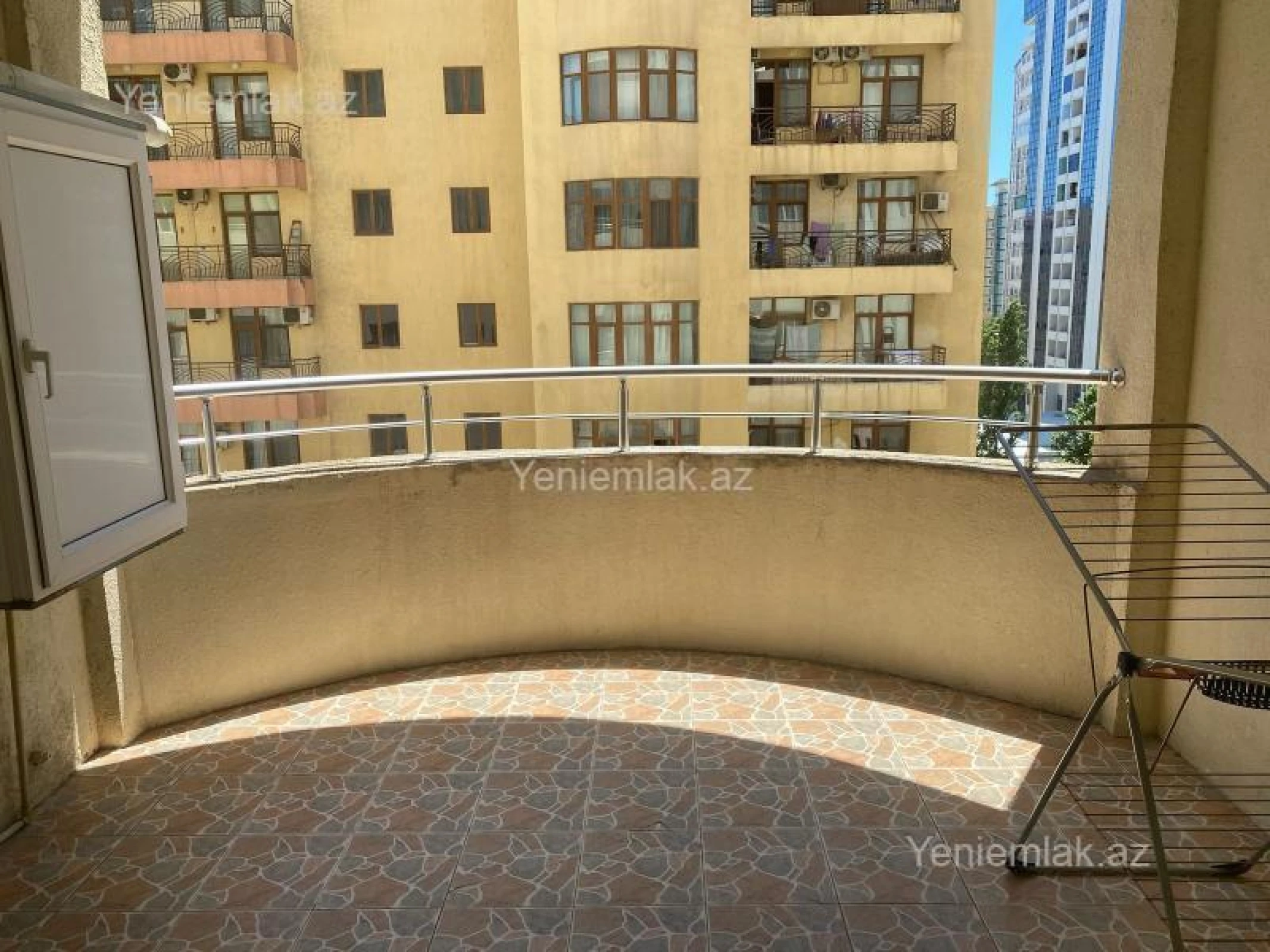 Satılır 3 otaqlı yeni tikili 105 m²