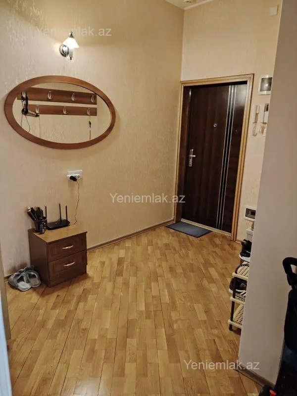Satılır 3 otaqlı yeni tikili 105 m²