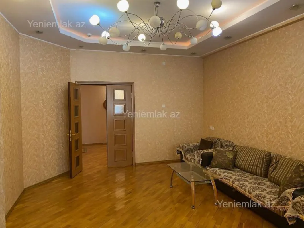 Satılır 3 otaqlı yeni tikili 105 m²