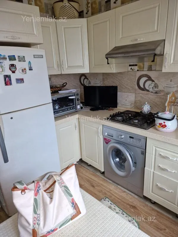 Satılır 3 otaqlı həyət evi 80 m²