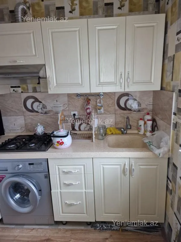 Satılır 3 otaqlı həyət evi 80 m²