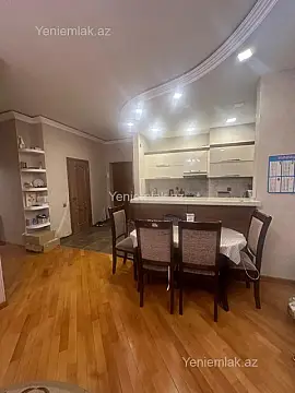 Satılır 3 otaqlı yeni tikili 80 m²