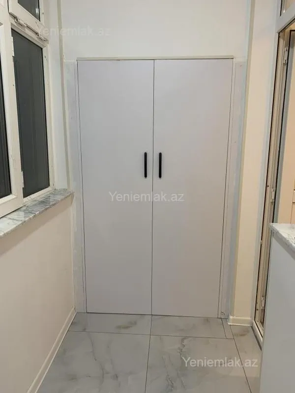 Satılır 3 otaqlı köhnə tikili 75 m²