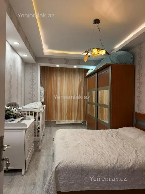Satılır 2 otaqlı yeni tikili 86 m²